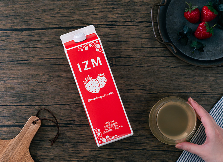 izm-strawberry